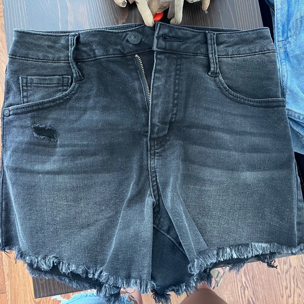 High waist black short